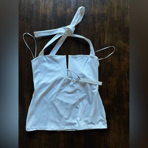 Susana Monaco V front halter top NWT L